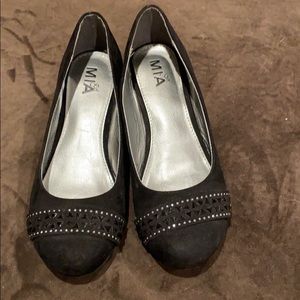 Girls black dress shoes with small wedge heel
